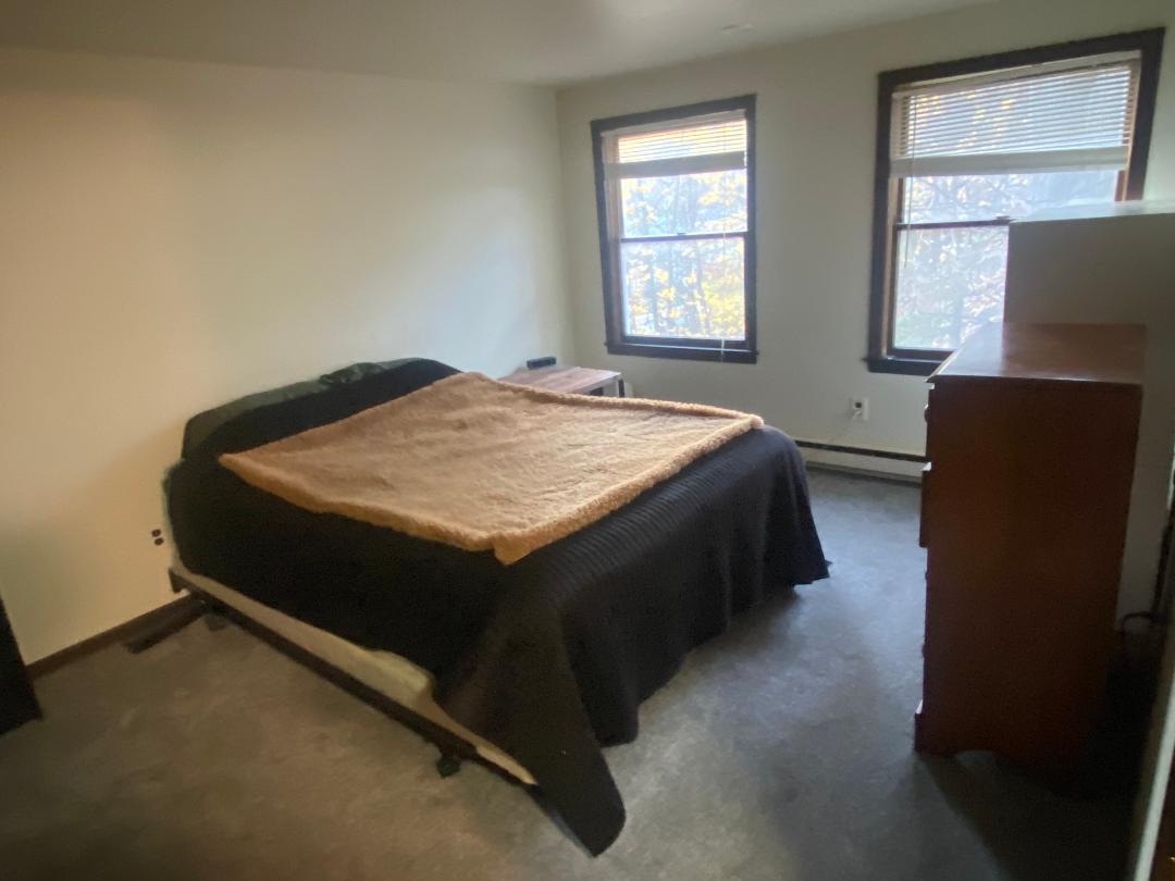 Large Bedroom - 213 Hamburg Tpke