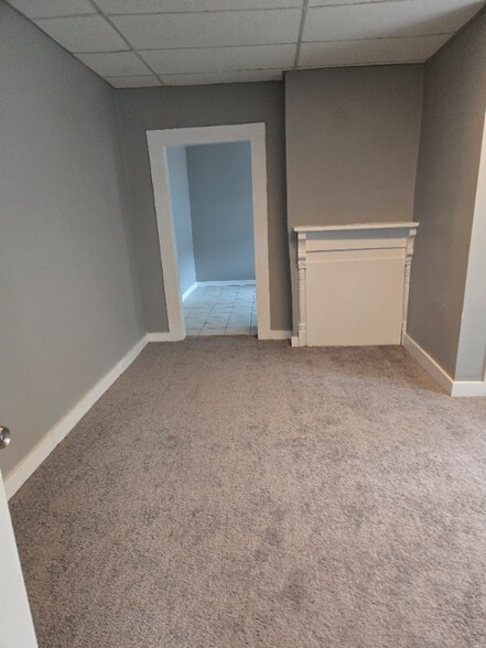 Building Photo - 2123 Highland Ave