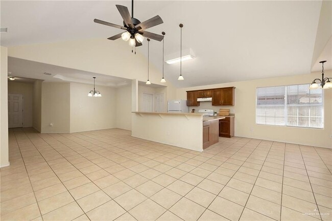 Building Photo - 4921 N 47th St
