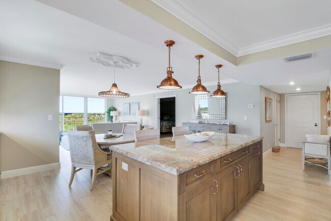 Building Photo - 375 S Beach Rd