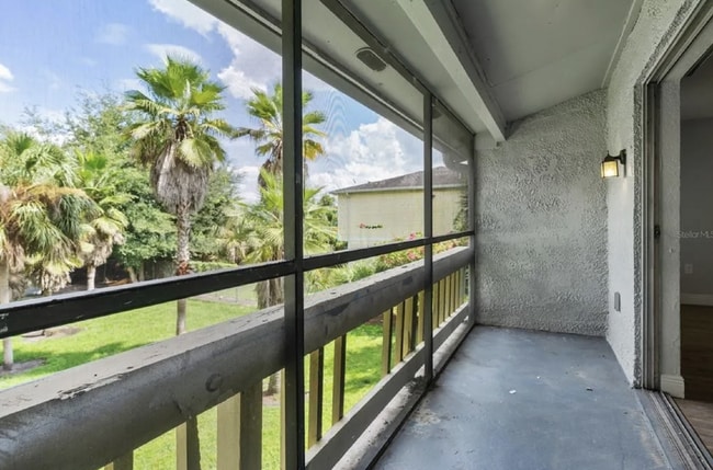 Building Photo - Spacious Renovated 3-Bedroom Condo with Ba...