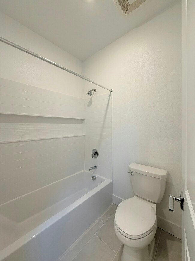 Building Photo - 325 N Paso Robles Dr