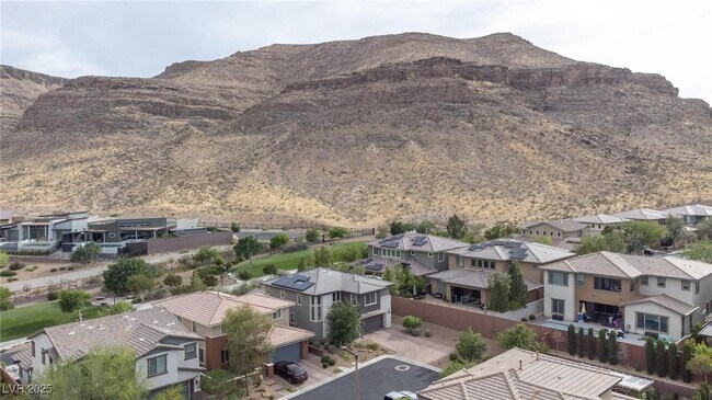 Building Photo - 10597 Cloud Whisper Dr