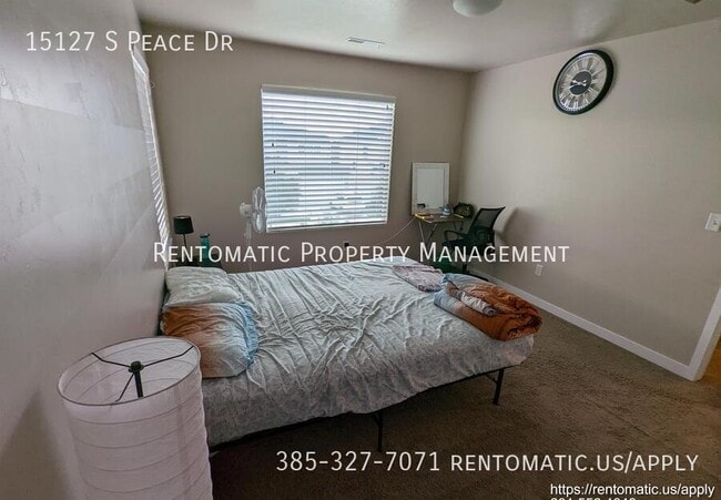 Building Photo - 15127 Peace Dr