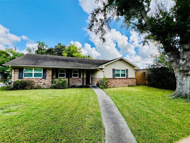 Building Photo - 5118 Lymbar Dr