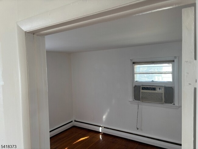 Building Photo - 288 Amherst St