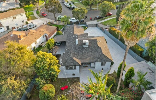 Building Photo - 5601 Corbett St