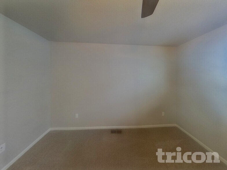 Building Photo - 5928 John Muir Trl