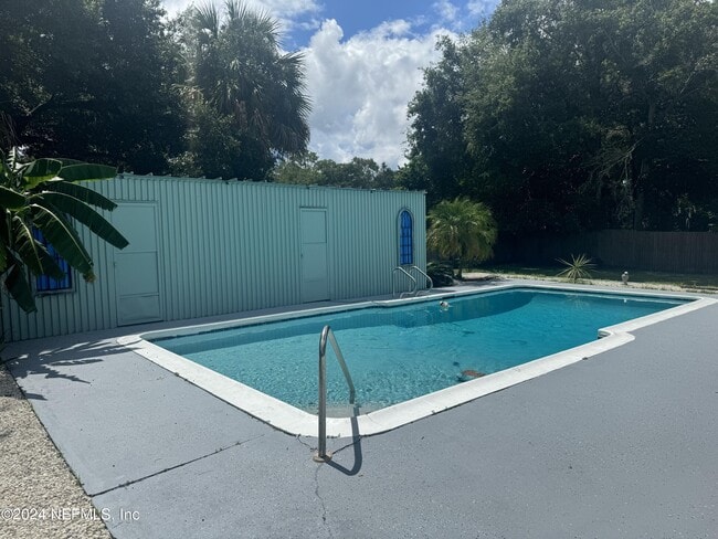 Building Photo - 5444 Los Santos Way