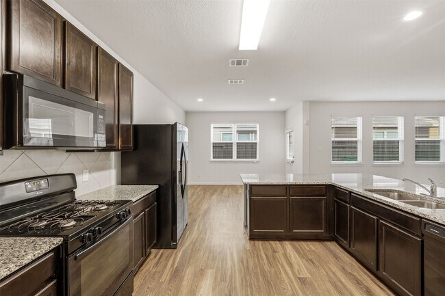 Building Photo - 5758 Manning Crk Trl