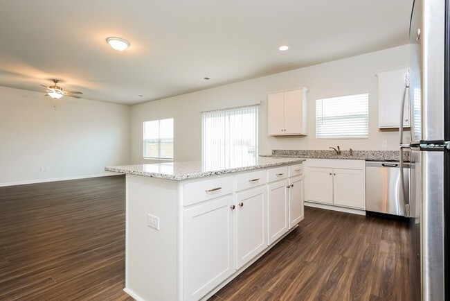 Building Photo - 258 Clydesdale Cir