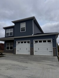 Building Photo - BRAND NEW HOME!