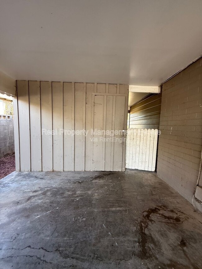 Building Photo - 4141 N 29th Ave