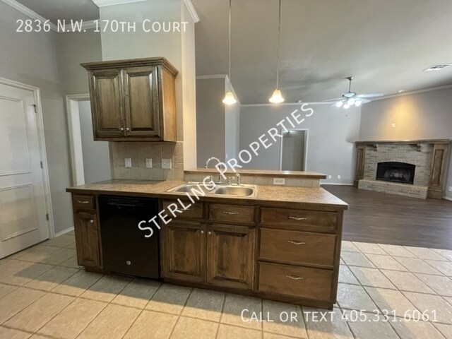 Building Photo - 2836 NW 170th Ct