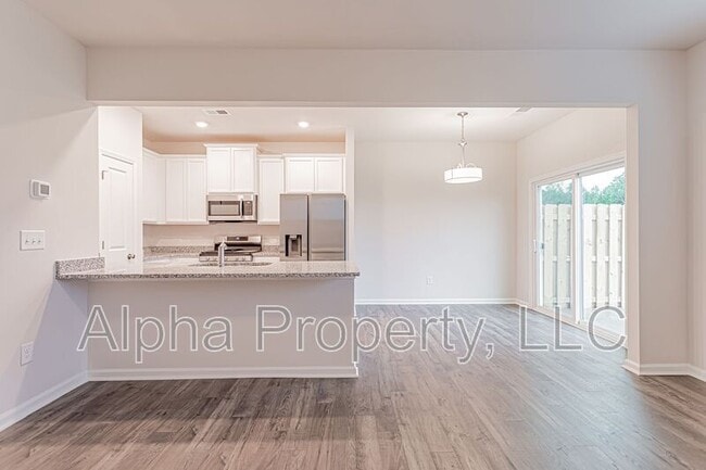 Building Photo - 6 Apricot Ln