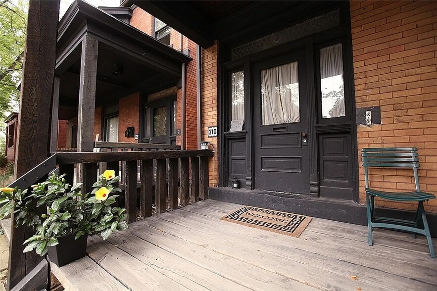 Building Photo - 710 Filbert St