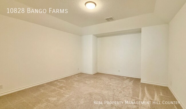 Building Photo - 10828 Bango Farms