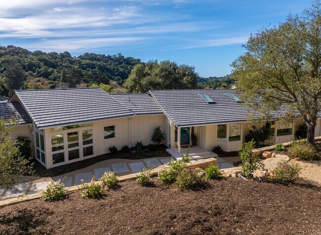 Building Photo - 1057 Monte Dr