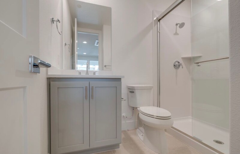 Building Photo - 1423 Venice Ter