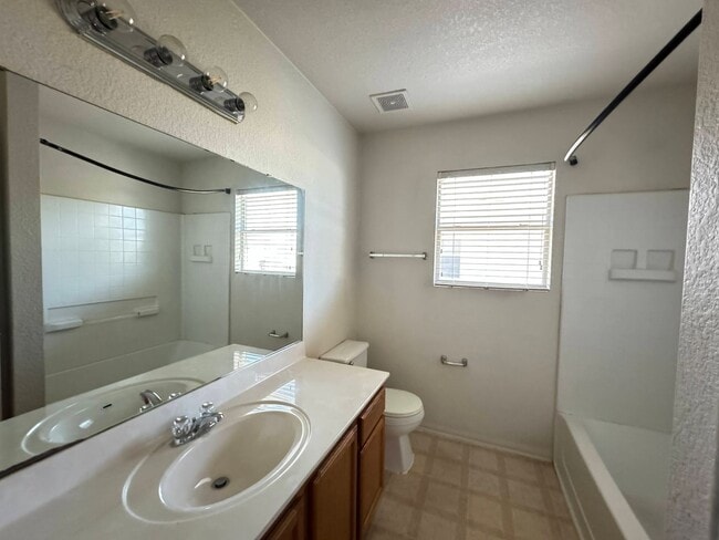 Building Photo - 3301 Bull Run Dr