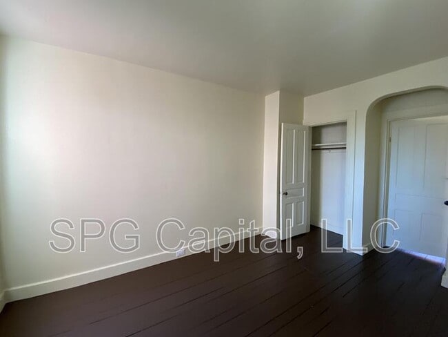 Building Photo - 121 S Belvidere Ave