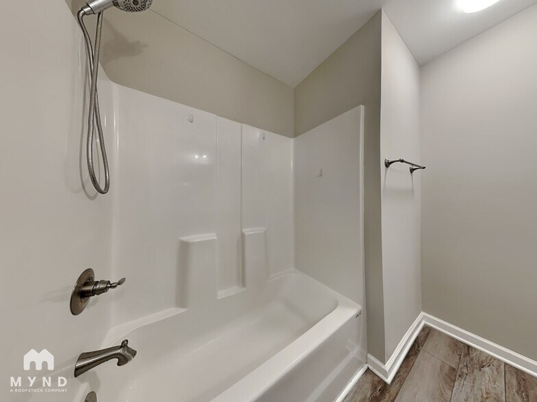 Building Photo - 373 Bakers Bridge Cir