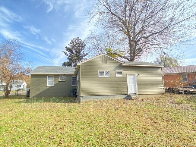 Building Photo - 4659 Percy Rd