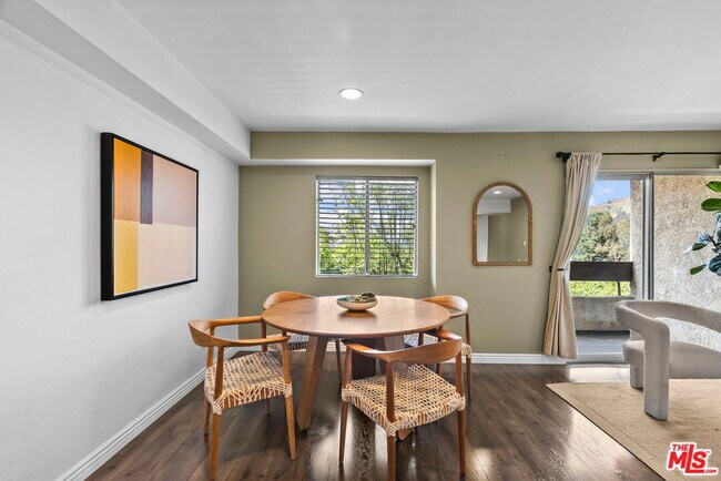 Building Photo - 2700 Cahuenga Blvd