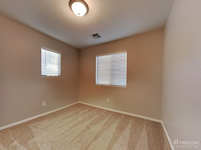 Building Photo - 14953 N 142nd Dr.