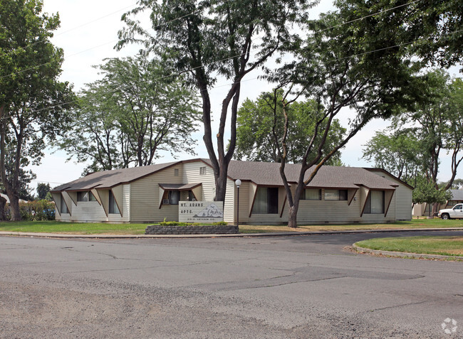 Primary Photo - Mt. Adams Apartments