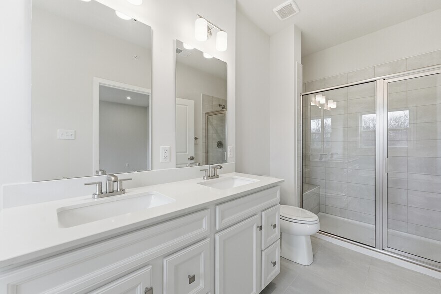 Building Photo - 339 Telluride Ln