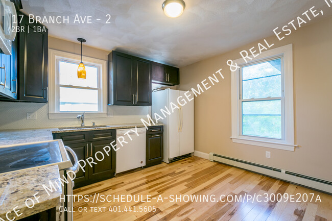 Primary Photo - Spacious 2 BR Apt on Dead End Street with ...