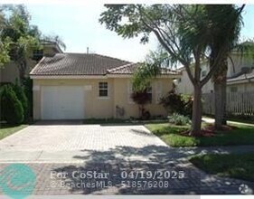 Building Photo - 8990 NW 53rd Ct