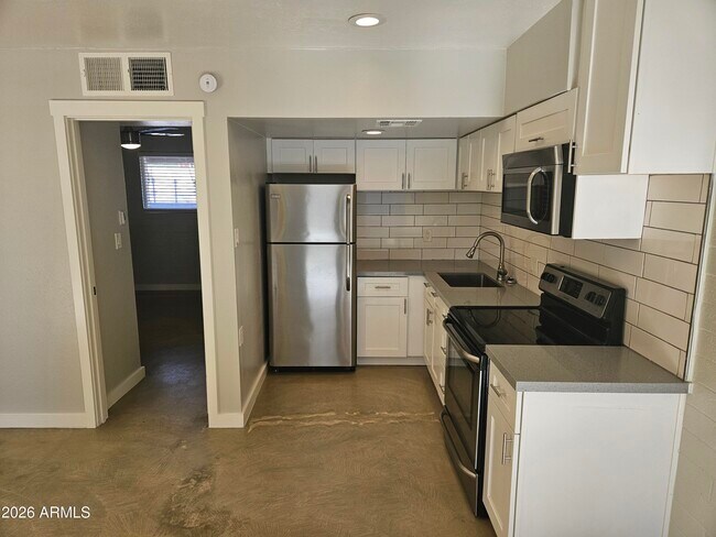 Building Photo - 4241 N 26th St