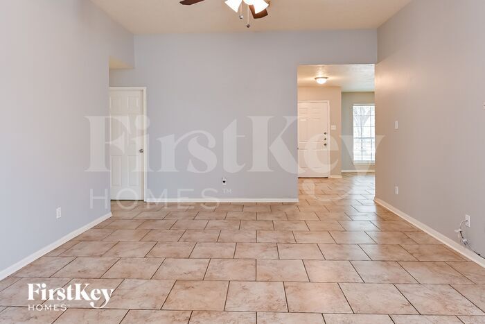 Building Photo - 28914 Stone Fox Dr