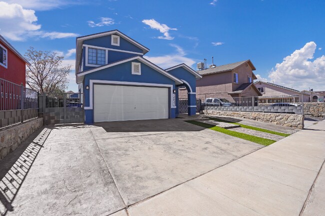 Building Photo - 14032 Tierra Vergel Dr