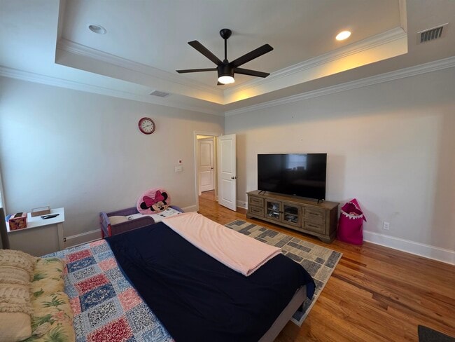 Building Photo - 2521 Lantana Ln