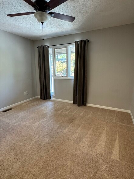 Building Photo - 115 Beechnut St