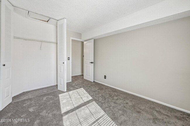 Building Photo - 3015 Lighthouse Ln