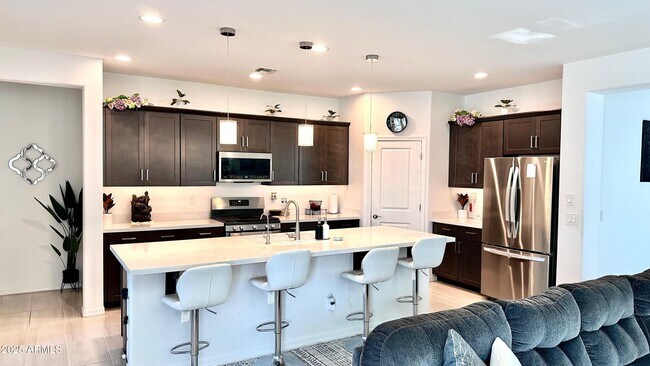 Building Photo - 12823 W Ocotillo Rd