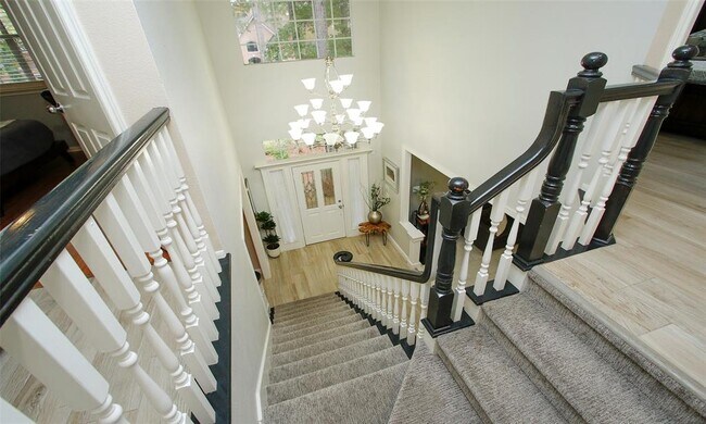 Building Photo - 98 N Cochrans Green Cir