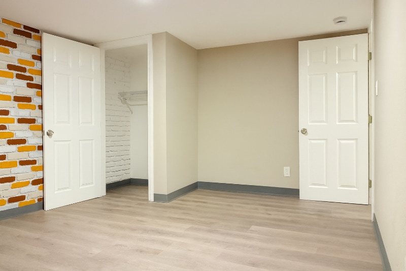 Building Photo - 2306 E 14th St