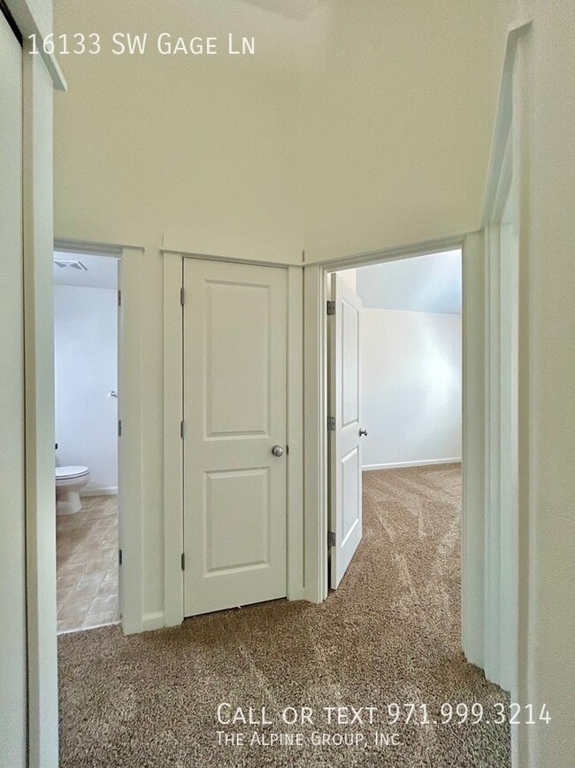 Building Photo - 16133 SW Gage Ln