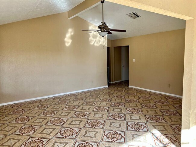 Building Photo - 5107 Ridgeton Dr