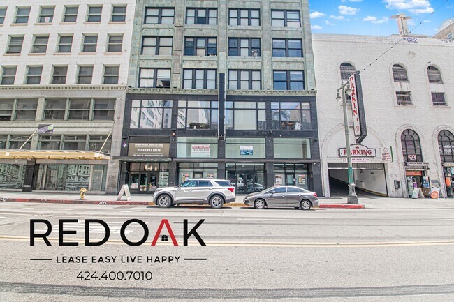 Building Photo - 430 S Broadway