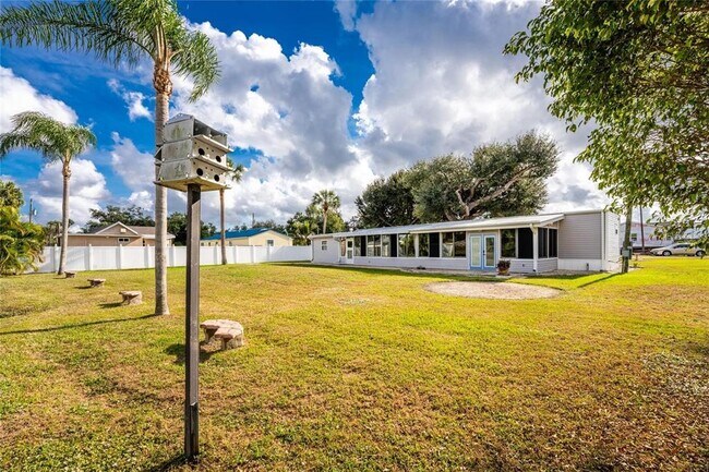 Building Photo - 11916 SW Newman Terrace