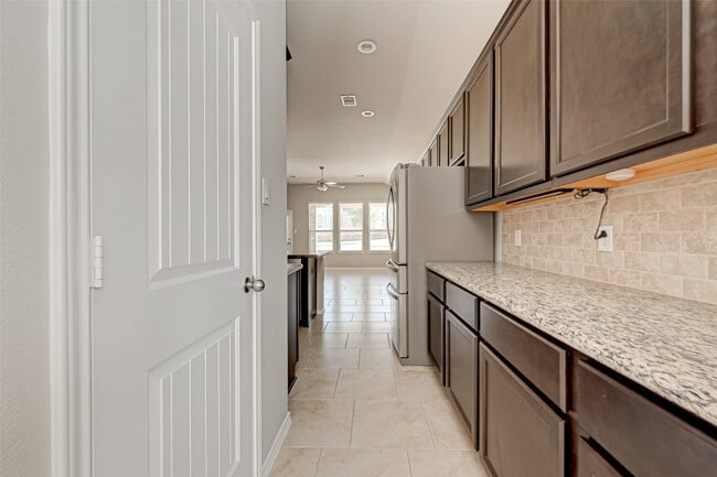 Building Photo - 8402 Coral Cove Pass Ln