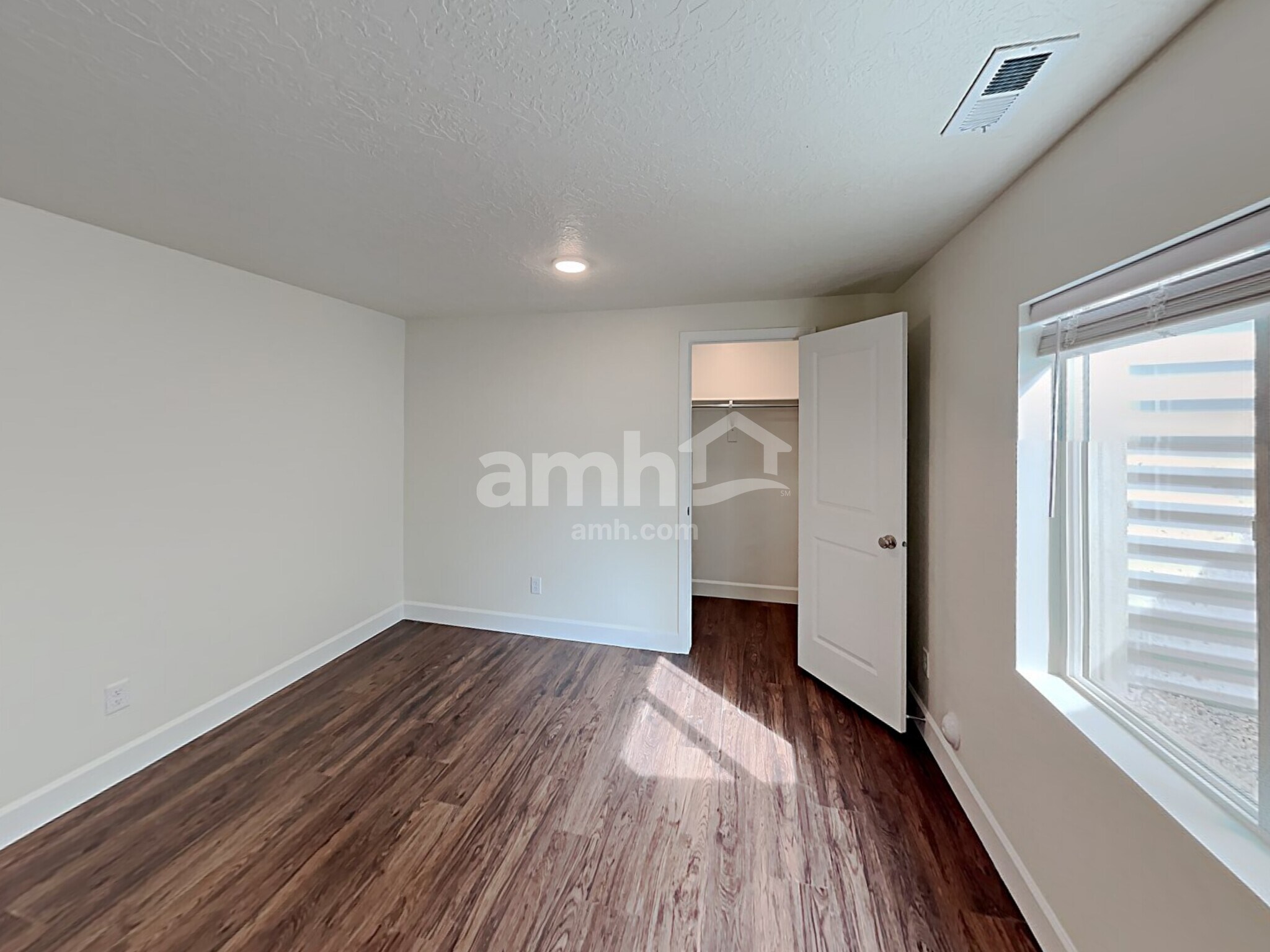 Building Photo - 7377 S Copper Rim Dr