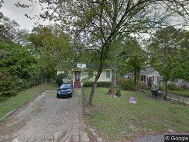 Building Photo - Adorable 3bdrm 1 bath bungalow in central midtown location, "Circle Beautiful" subdivision.