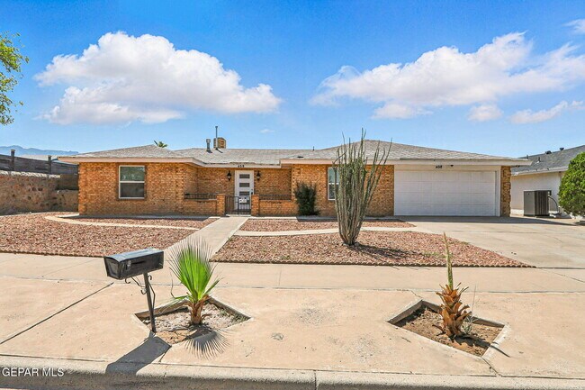 Primary Photo - 408 San Blas Dr